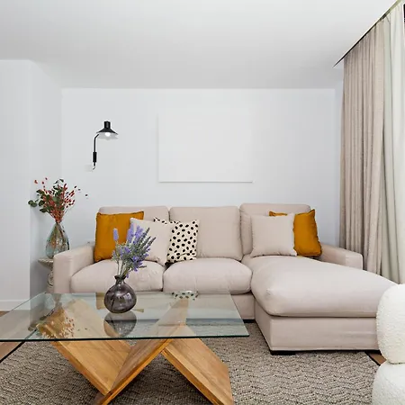 Luxury Ocean Views 2br House - Private Parking 아리시페