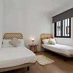 Luxury Ocean Views 2br House - Private Parking